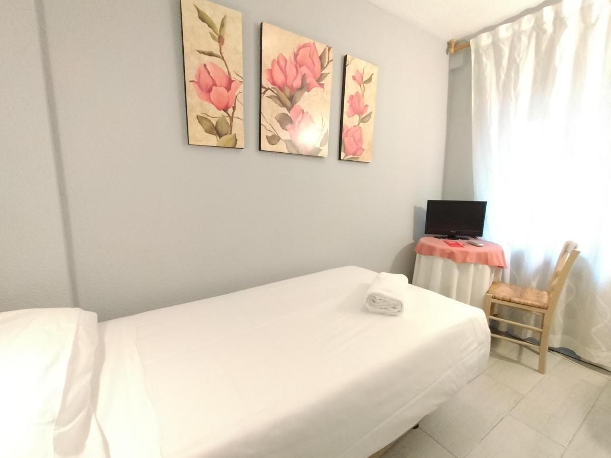 Hostal Albero By Gaiarooms Salamanca Exterior photo
