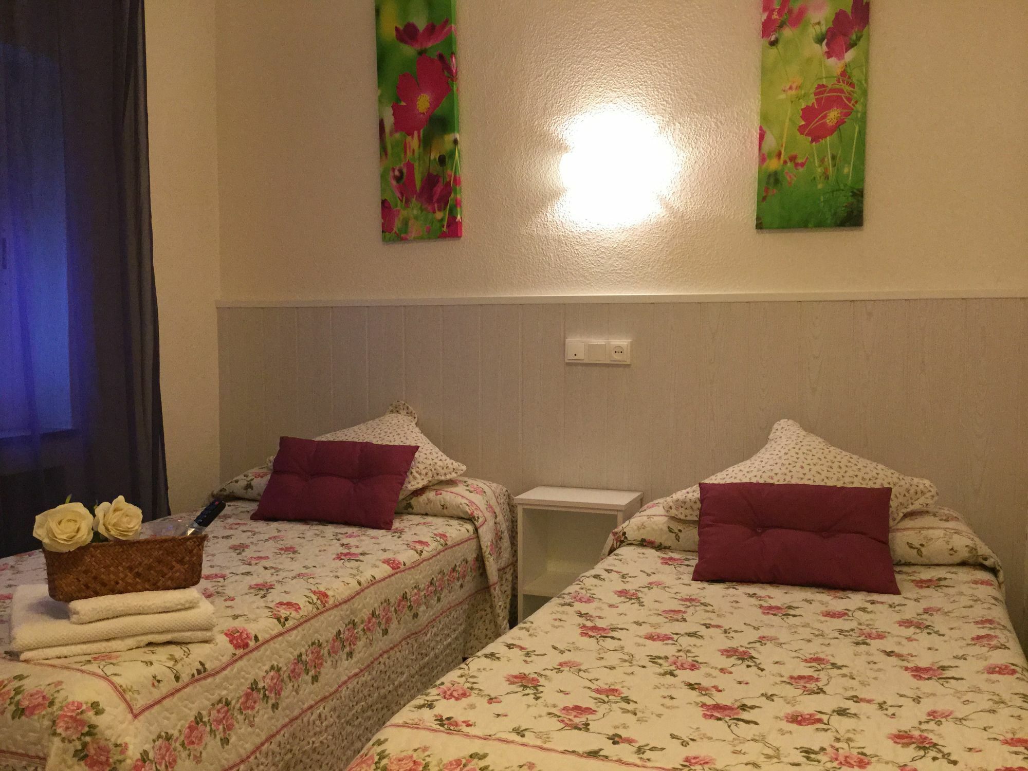 Hostal Albero By Gaiarooms Salamanca Exterior photo
